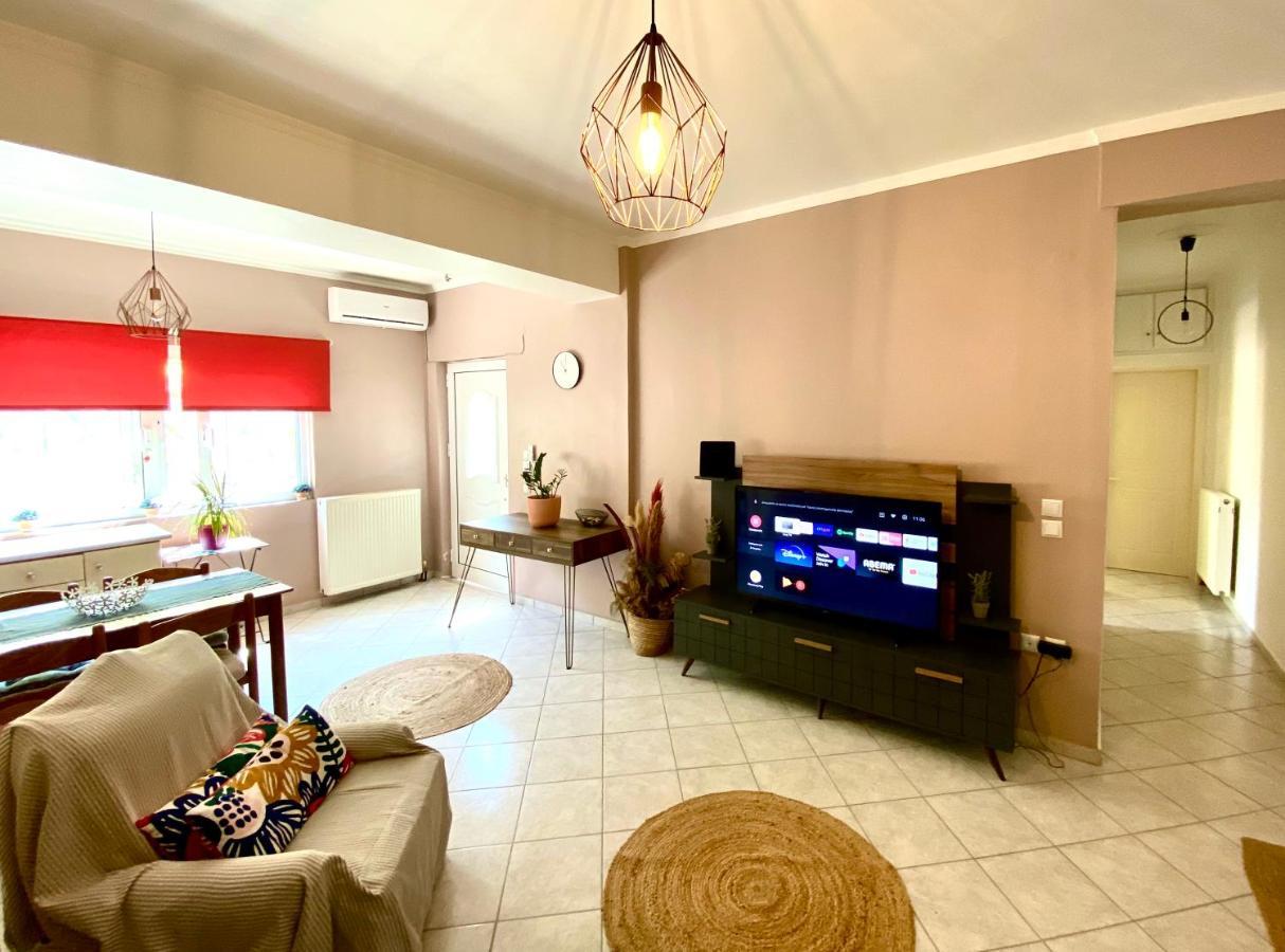 Amaliada Cottage House,With Big Garden & Lawn מראה חיצוני תמונה